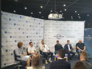 Стратегическая сессия «Диалог органов власти, человека и бизнеса по работе с данными и управлению на их основе» прошел на базе «Точки кипения»
